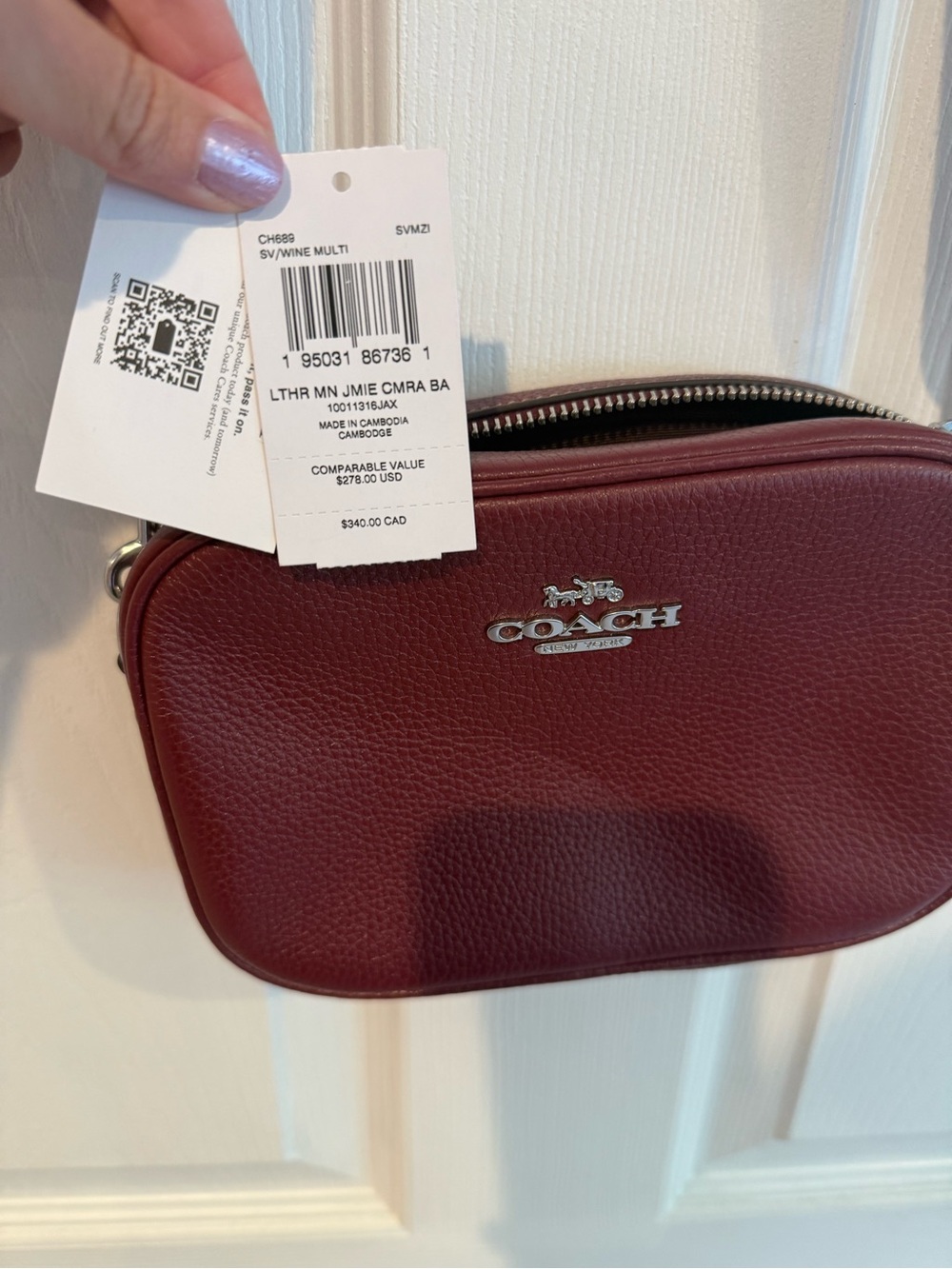 Coach Leather Camera Bag in Burgundy - Picture 4 of 7